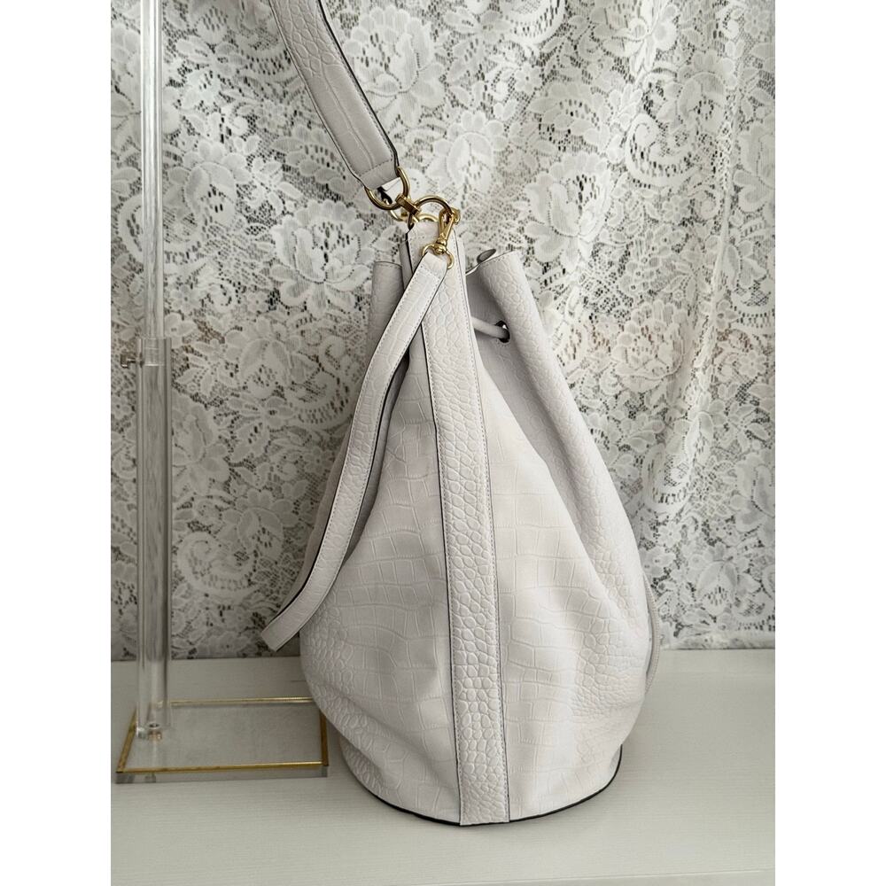 Lauren Ralph Lauren Andie Croc Embossed Drawstring Bucket Bag White Gray - Picture 4 of 12